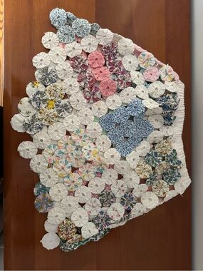 Floral yo-yo Patchwork Skirt Natalie Lindsay vintage bought in round top